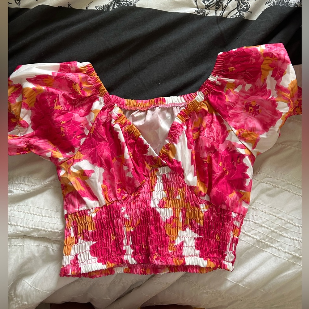 SHEIN Crop Top